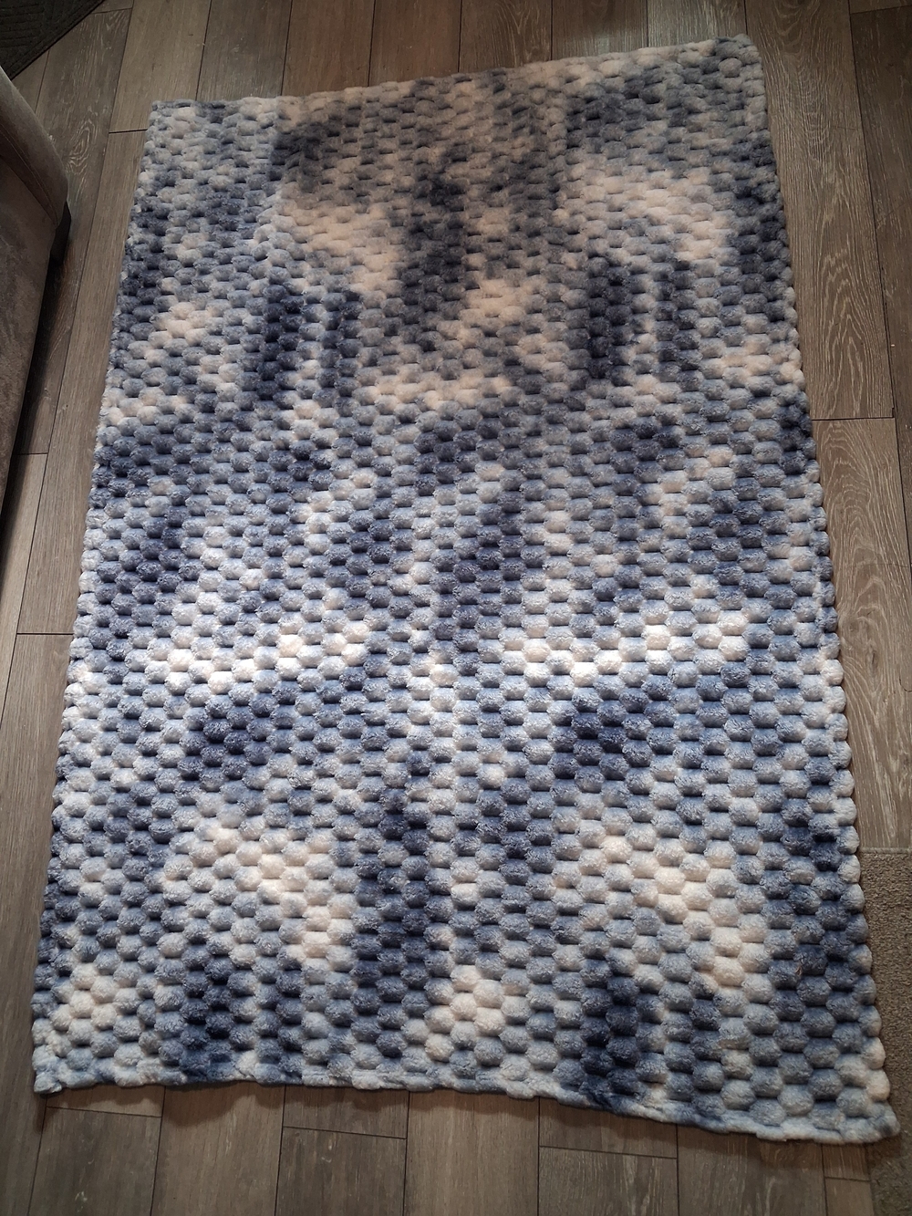 Source Unknown Plush Textured Throw Blanket in White and Gray